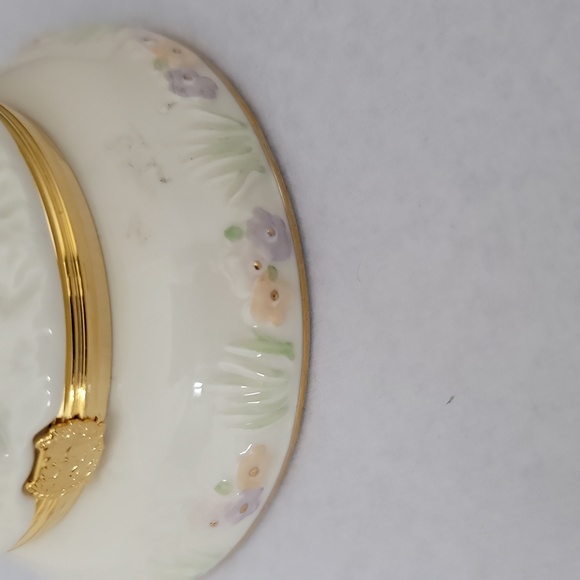 Disney Treasures Box - Picture 7 of 8